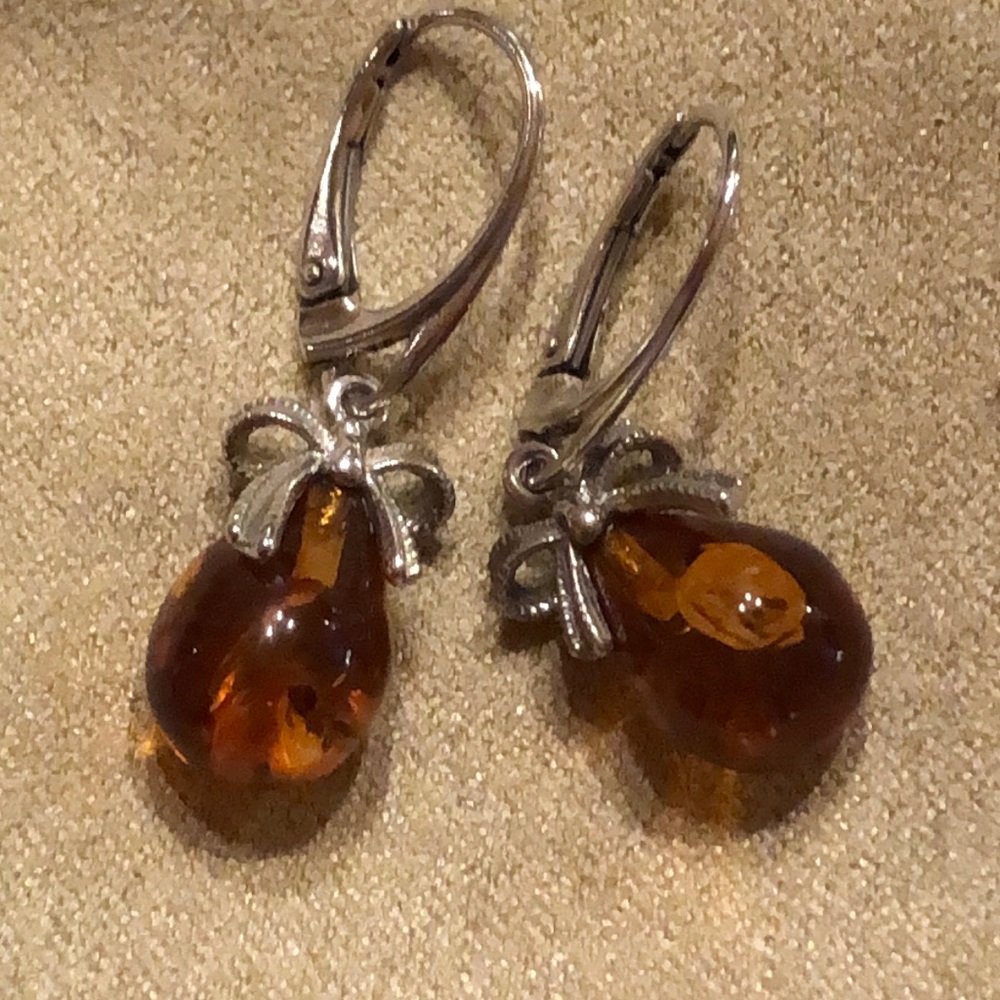 Drop earrings